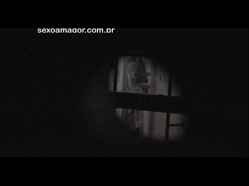 ❤️ Blondie blir hemligt videofilmad av en voyeur från grannskapet gömd bakom ihåliga tegelstenar ❤️ Just porr at sv.sexonfire.ru