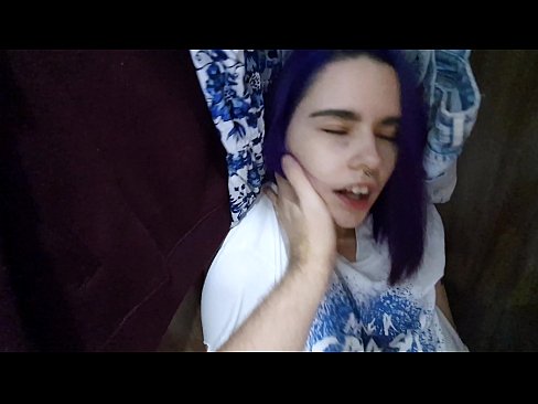 ❤️ Hittade min syster i garderoben och hjälpte henne att komma ❤️ Just porr at sv.sexonfire.ru